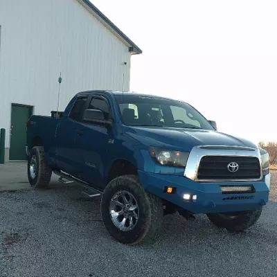 TOYOTA TUNDRA 2007-2013 with CLASSIC FRONT Weld It Yourself STANDARD installed