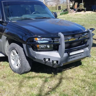 CHEVY AVALANCHE 1500 WITH CLAD 2000-2006 with CLASSIC FRONT Weld It Yourself STANDARD installed