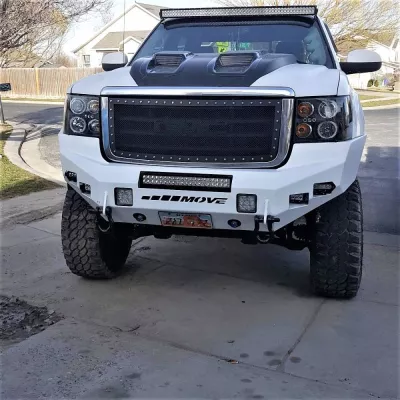 GMC 2500-3500HD 2007.5-2010 with CLASSIC FRONT W.I.Y.KIT STANDARD installed