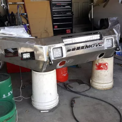 GMC 2500-3500HD 2007.5-2010 with CLASSIC FRONT W.I.Y.KIT STANDARD installed