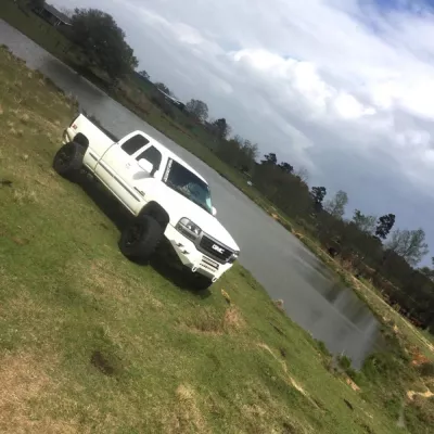 GMC 1500 2003-2007 with CLASSIC FRONT W.I.Y.KIT STANDARD installed