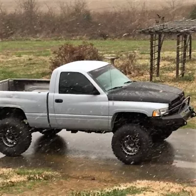 DODGE 1500 1994-2001 with CLASSIC FRONT Weld It Yourself Offroad installed
