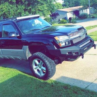 CHEVY AVALANCHE 1500 WITH CLAD 2000-2006 with CLASSIC FRONT Weld It Yourself STANDARD installed