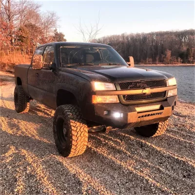 CHEVY 1500HD 2003-2007 with CLASSIC FRONT Weld It Yourself STANDARD installed