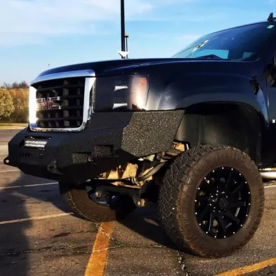 GMC 2500-3500HD 2007.5-2010 with CLASSIC FRONT W.I.Y.KIT STANDARD installed