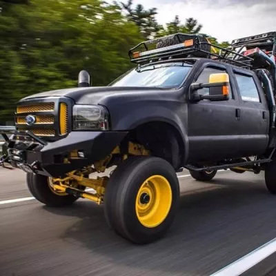FORD F250-350 2005-2007 with CLASSIC FRONT Weld It Yourself Offroad installed