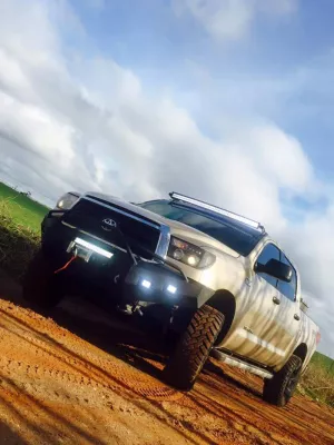TOYOTA TUNDRA 2007-2013 with CLASSIC FRONT Weld It Yourself Offroad installed