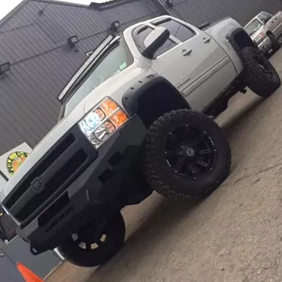 CHEVY 1500 2007.5-2013 with CLASSIC FRONT Weld It Yourself STANDARD installed