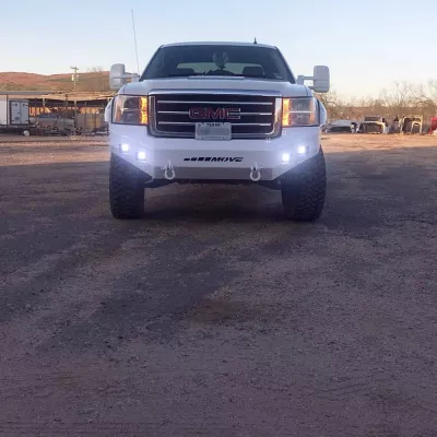 GMC 1500 2007.5-2013 with CLASSIC FRONT W.I.Y.KIT STANDARD installed