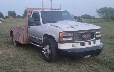 CHEVY 3500HD [88-98 Body Style] 1991-2002 with CLASSIC FRONT Weld It Yourself STANDARD installed
