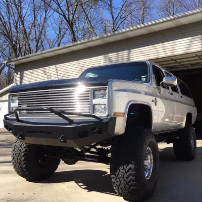 CHEVY SUBURBAN 1500 1973-1980 with CLASSIC FRONT Weld It Yourself STANDARD installed