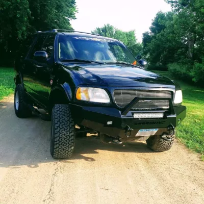 FORD EXPEDITION 1999-2002 with CLASSIC FRONT Weld It Yourself STANDARD installed