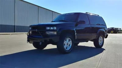 CHEVY TAHOE 1992-1999 with CLASSIC FRONT Weld It Yourself STANDARD installed