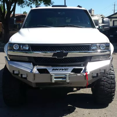 CHEVY SUBURBAN 1500 2000-2006 with CLASSIC FRONT W.I.Y.KIT OFFROAD installed