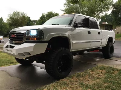 GMC 2500-3500HD 2003-2007 with CLASSIC FRONT W.I.Y.KIT STANDARD installed