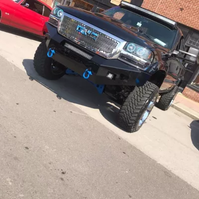 GMC 1500 2003-2007 with CLASSIC FRONT W.I.Y.KIT STANDARD installed