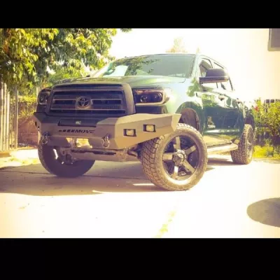 TOYOTA TUNDRA 2007-2013 with CLASSIC FRONT Weld It Yourself STANDARD installed
