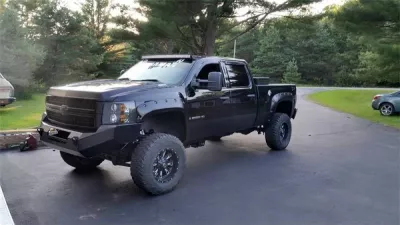 CHEVY 2500-3500HD 2007.5-2010 with CLASSIC FRONT W.I.Y.KIT STANDARD installed