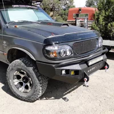 FORD EXPLORER 1995-2001 with CLASSIC FRONT Weld It Yourself STANDARD installed