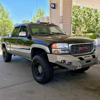 GMC 2500-3500HD 1999-2002 with CLASSIC FRONT W.I.Y.KIT OFFROAD installed