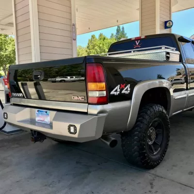 GMC 2500-3500HD 1999-2002 with CLASSIC REAR W.I.Y.KIT STANDARD installed