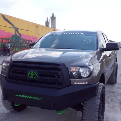 TOYOTA TUNDRA 2007-2013 with CLASSIC FRONT Weld It Yourself STANDARD installed