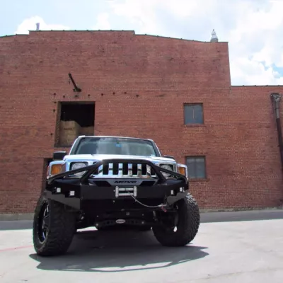 HUMMER H3 2005-2010 with CLASSIC FRONT Weld It Yourself Offroad installed