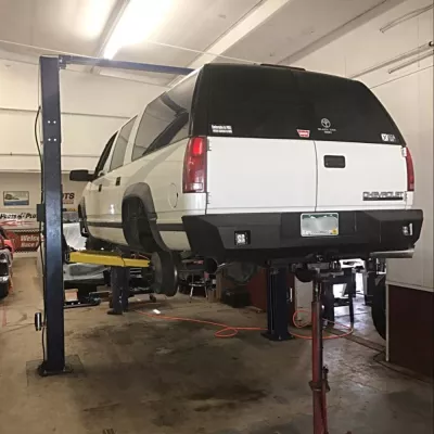 CHEVY SUBURBAN 1500 1992-1999 with CLASSIC REAR Weld It Yourself STANDARD installed