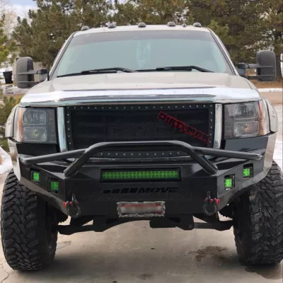 GMC 2500-3500HD 2007.5-2010 with CLASSIC FRONT W.I.Y.KIT STANDARD installed