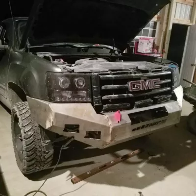 GMC 1500 2007.5-2013 with CLASSIC FRONT W.I.Y.KIT STANDARD installed