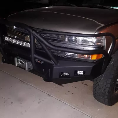 CHEVY SUBURBAN 1500 2000-2006 with CLASSIC FRONT Weld It Yourself Offroad installed