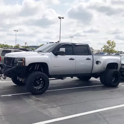 CHEVY 2500-3500HD 2007.5-2010 with CLASSIC FRONT Weld It Yourself Offroad installed