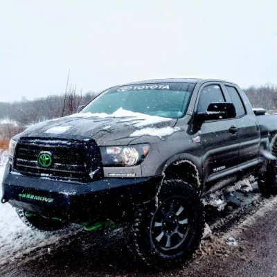 TOYOTA TUNDRA 2007-2013 with CLASSIC FRONT Weld It Yourself STANDARD installed