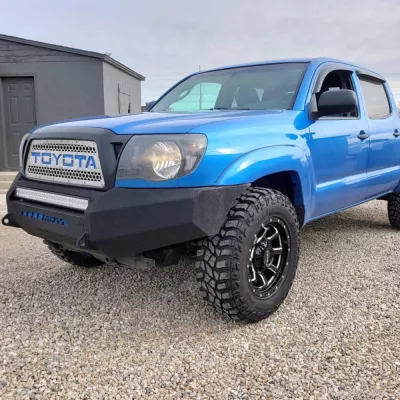 TOYOTA TACOMA 2005-2011 with CLASSIC FRONT W.I.Y.KIT STANDARD installed