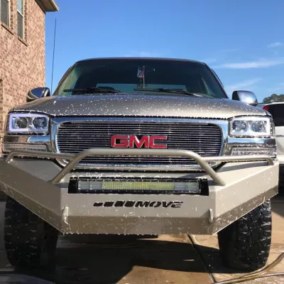 GMC 1500 1999-2002 with CLASSIC FRONT W.I.Y.KIT STANDARD installed