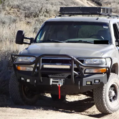 CHEVY SUBURBAN 2500 2000-2006 with CLASSIC FRONT Weld It Yourself Offroad installed
