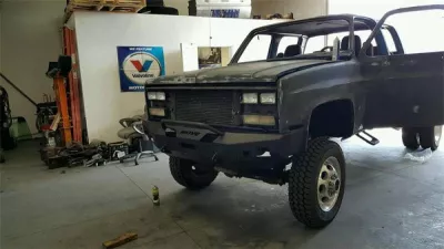 CHEVY 2500-3500HD 1981-1987 with CLASSIC FRONT Weld It Yourself Offroad installed