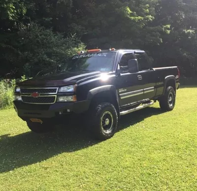 CHEVY 2500-3500HD 2003-2007 with CLASSIC FRONT Weld It Yourself STANDARD installed