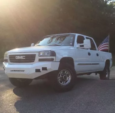 GMC 1500HD 2003-2007 with CLASSIC FRONT W.I.Y.KIT STANDARD installed