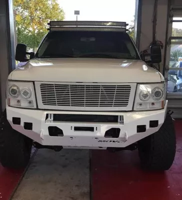 CHEVY 2500 1999-2002 with CLASSIC FRONT Weld It Yourself Offroad installed