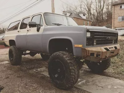CHEVY SUBURBAN 1500 1973-1980 with CLASSIC FRONT Weld It Yourself Offroad installed