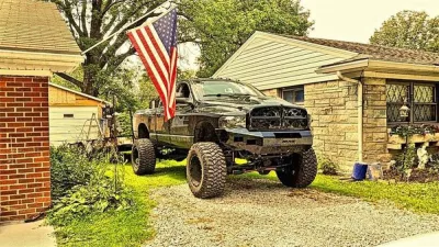 DODGE 2500-3500 2003-2005 with CLASSIC FRONT W.I.Y.KIT STANDARD installed