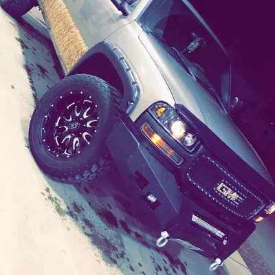 GMC 1500 1999-2002 with CLASSIC FRONT W.I.Y.KIT STANDARD installed