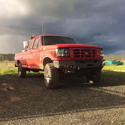 FORD F250-350 1992-1998 with CLASSIC FRONT Weld It Yourself Offroad installed