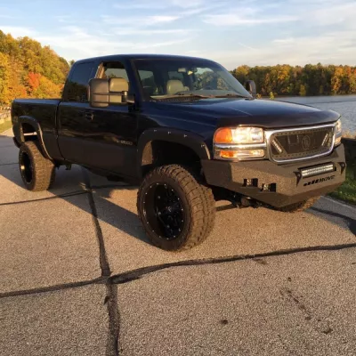 GMC 2500-3500HD 1999-2002 with CLASSIC FRONT W.I.Y.KIT STANDARD installed