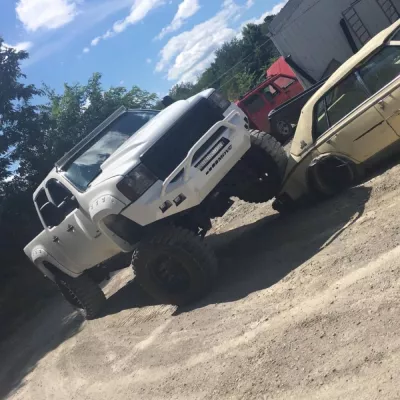 GMC 2500-3500HD 2007.5-2010 with CLASSIC FRONT W.I.Y.KIT STANDARD installed