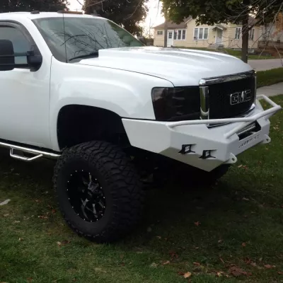 GMC 2500-3500HD 2007.5-2010 with CLASSIC FRONT W.I.Y.KIT STANDARD installed