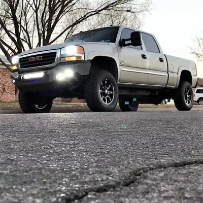 GMC 2500-3500HD 2003-2007 with CLASSIC FRONT W.I.Y.KIT STANDARD installed