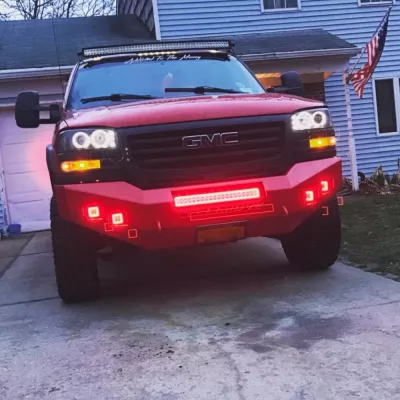 GMC 2500-3500HD 2003-2007 with CLASSIC FRONT W.I.Y.KIT STANDARD installed