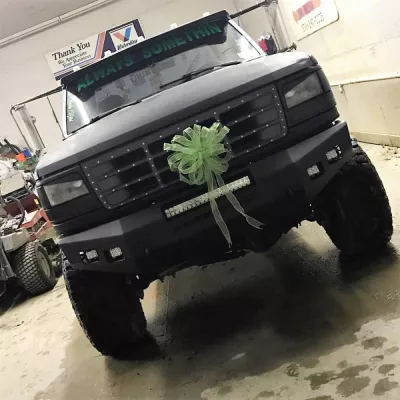 FORD F250-350 1992-1998 with CLASSIC FRONT Weld It Yourself STANDARD installed